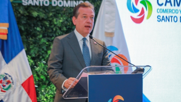 Ito Bisonó anuncia programa "Actívate a emprender" junto a Promipyme